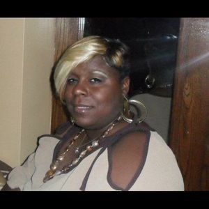 Meet your Posher, Latia